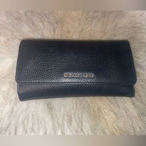 Like new Michael kors wallet black